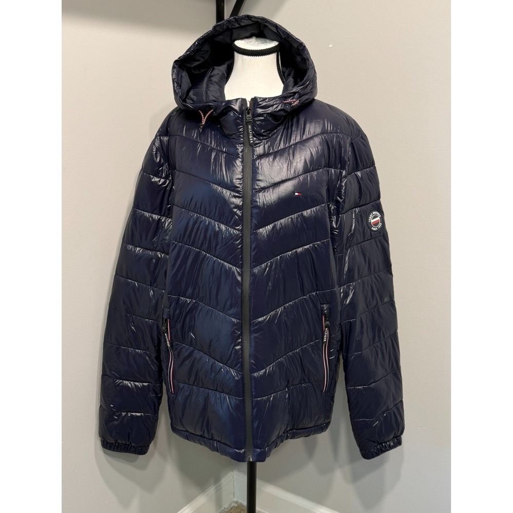 Tommy Hilfiger Men's Large  Midweight  Quilted Performance Hooded Puffer Jacket